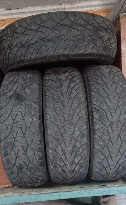Автошины шипованные