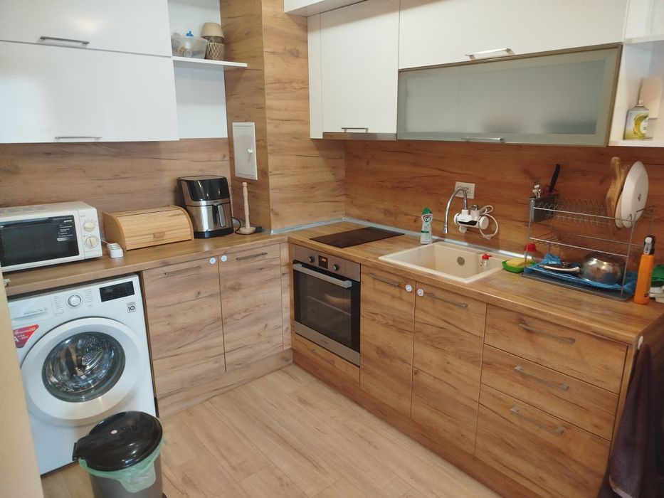 Давам под наем двустаен апартамент в славейков