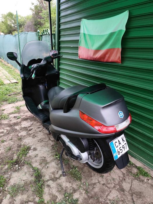 Пиаджо х 8 400 Piaggio X8 400