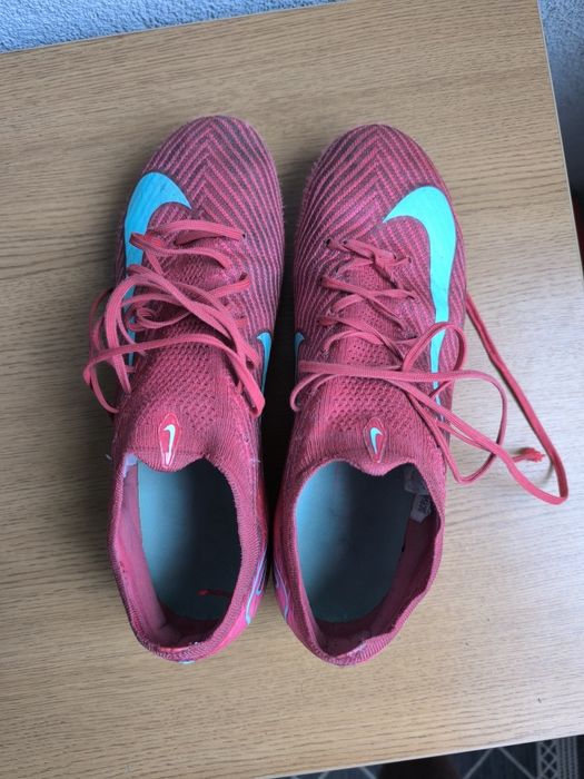 Футболни обувки Nike ,клас  Elite