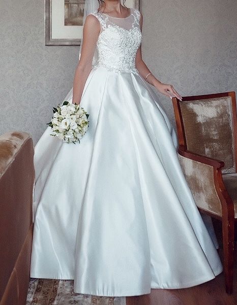 Свадебное платье