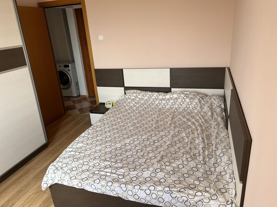 Inchiriez apartament 3 camere Fizicienilor - Sect 3