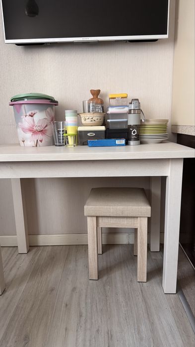 Посуда, столовые приборы, контейнеры + ощелачиватель