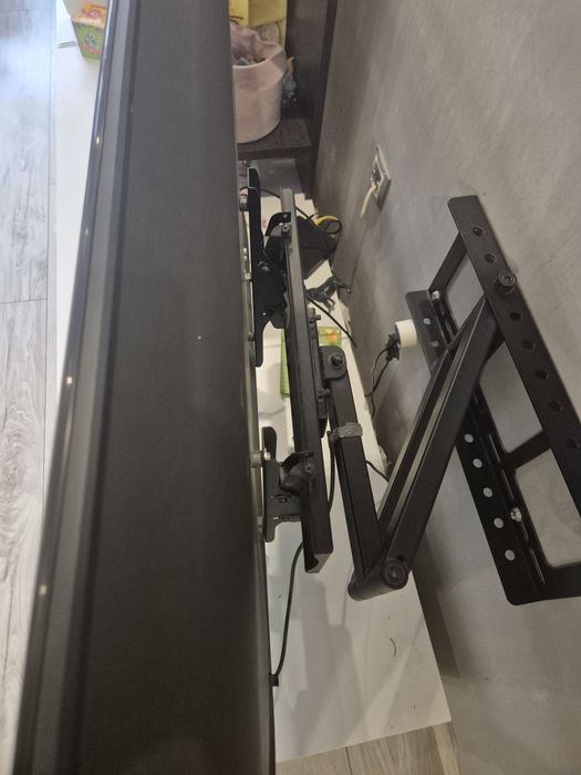 LED смарт телевизор LG 55um7100plb - 55 инча за монтаж на стена