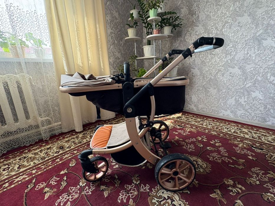 Продам детскую коляску