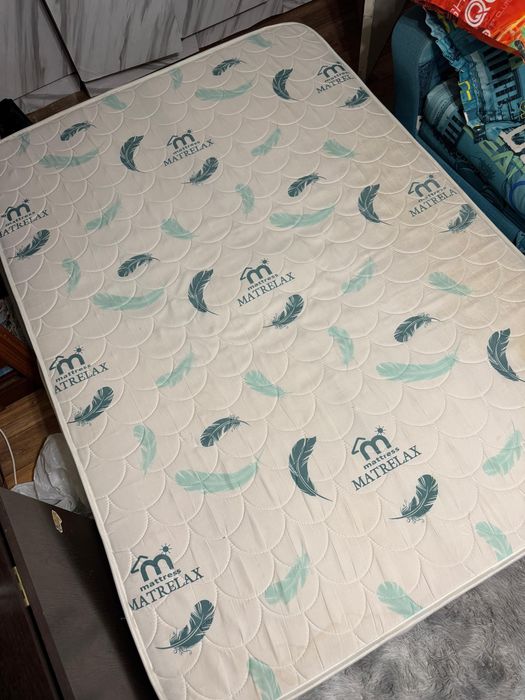 Продам ортопедические матрасы 2 штуки в отличном состоянии