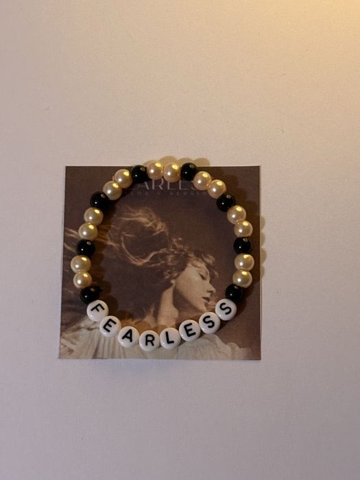 Гривни Lana Del Rey Taylor Swift Sabrina Carpenter Billie Eilish