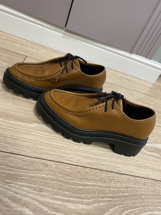 Кожанные ботинки ZARA