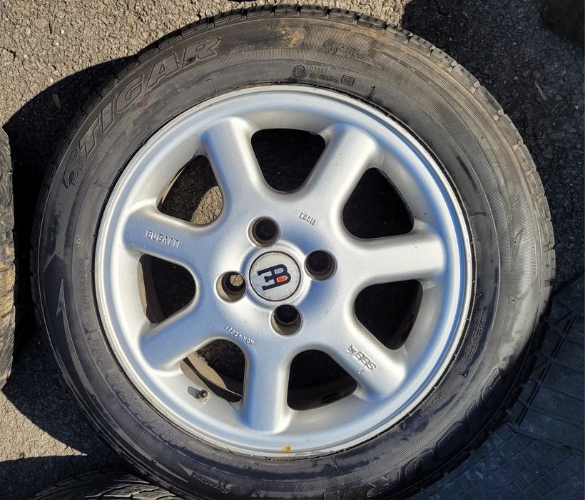 Jante Bugatti de 15, cu anvelopă vară aproape nouă