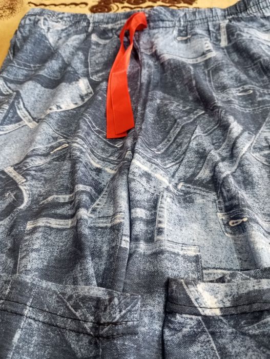 Pantaloni de pijama albastrii mărimea XL