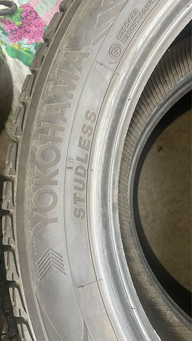 Highlander 235/55/20 Yokohama