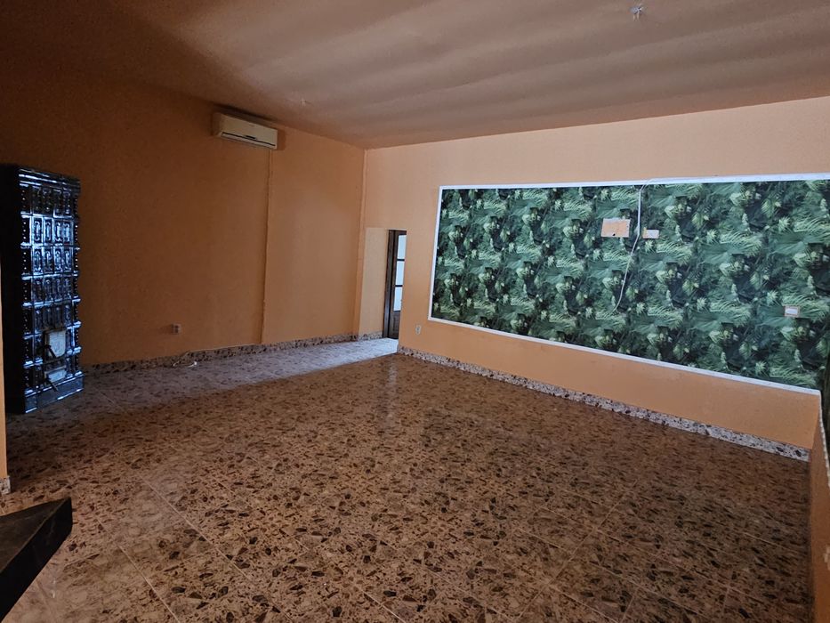 Imobil de vânzare, cu destinație versatila