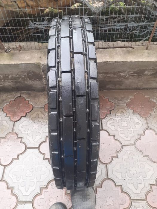 Продам шины на трактор   т-25