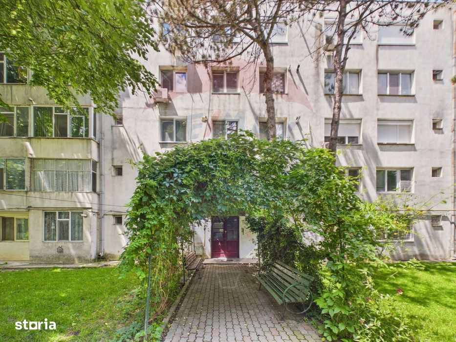 Apartament 3 camere Ultracentral in Slobozia