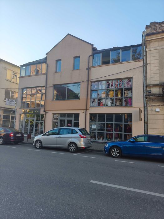 Închiriez spațiu comercial ultracentral