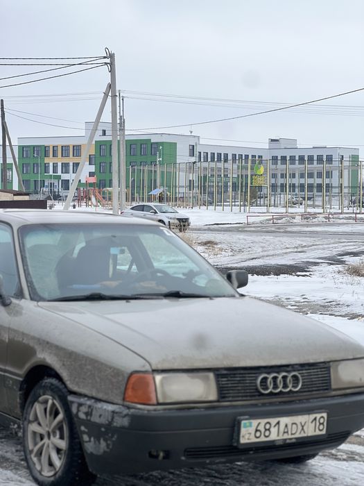 Audi 80  b3 ( переходка )