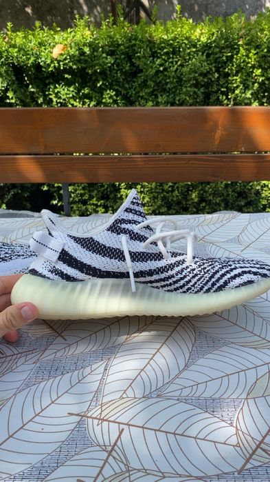 Yezzy boost 350 zebra