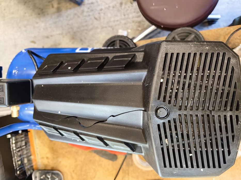 Компресор HC30o с аксесоари / Scheppach / 24l