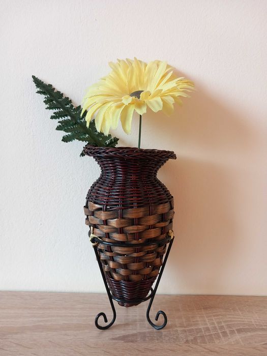 Нова декоративна ваза