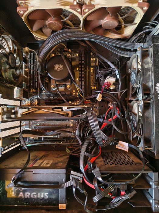 Sistem AMD FX9590