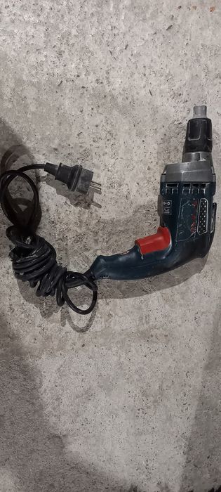 Винтоверт за гипсокартон Makita FS4300 и Bosch 6-25