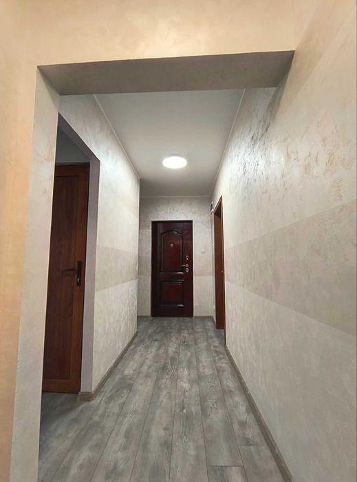 Продава се Тристаен апартамент в Русе, Възраждане - 80 кв.м за 1562 €/кв.м - Снимка #10