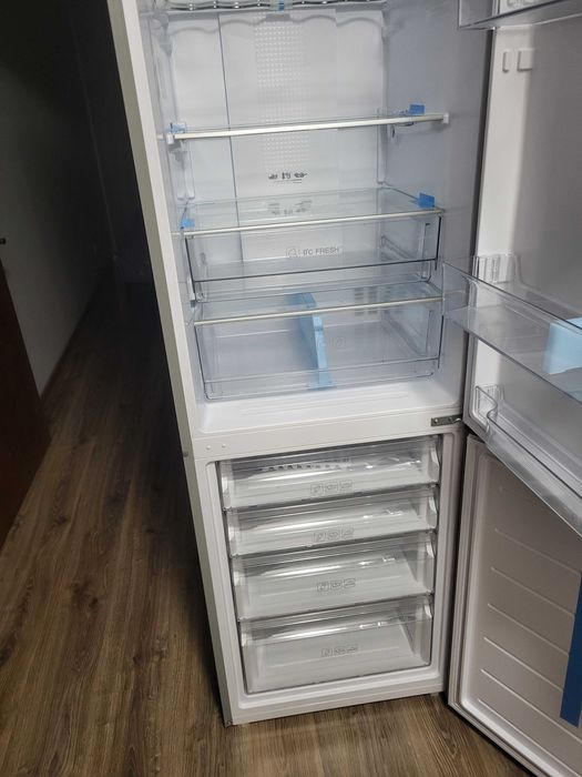 Продам холодильник Haier