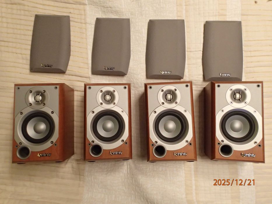 Doua perechi boxe (patru boxe) Infinity Primus HCS