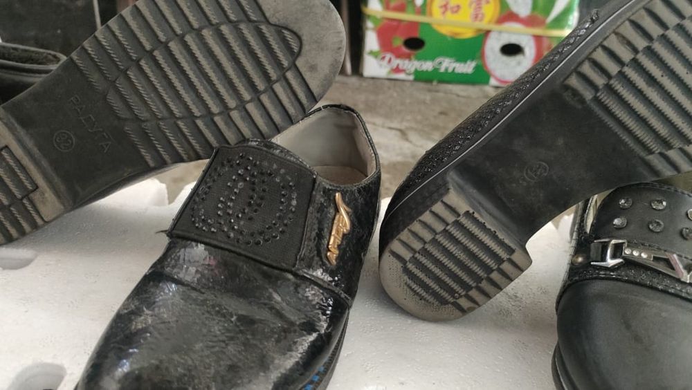 Продам детскую обувь для девочек и мальчиков