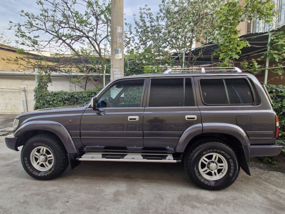 Tayota Land Cruser 80