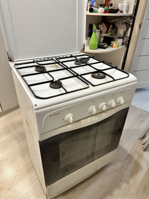 Отдам газплиту Гефест
