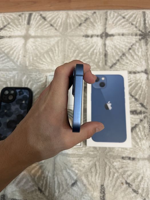 iPhone 13 в идеальном состоянии