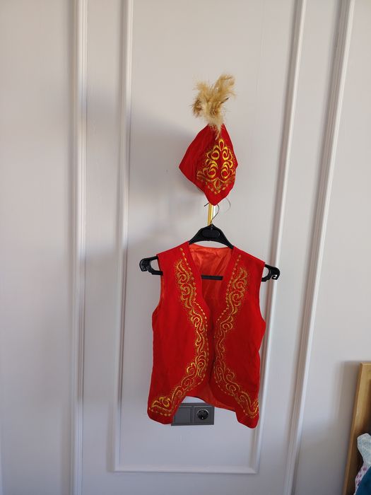 Қыздарға ұлттық киымдер