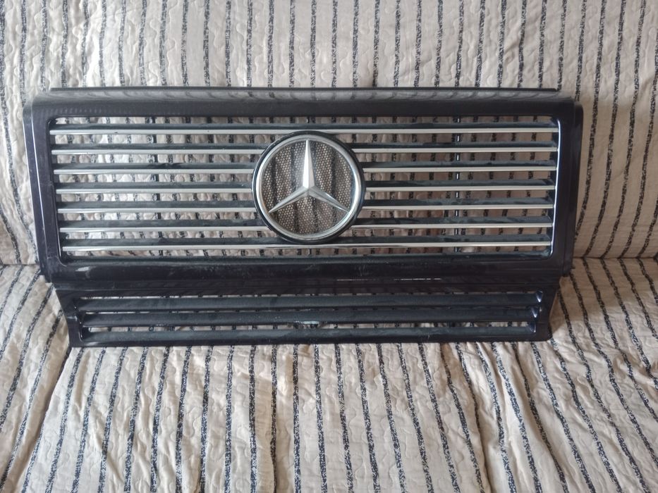 Решотка радиатора от Mercedes Benz G-Class W463