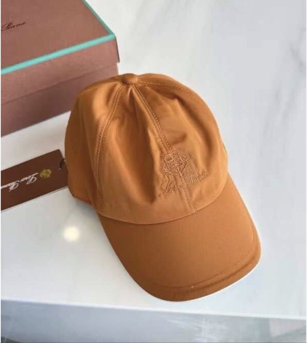 Новая кепка LORO PIANA