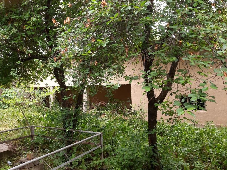 Xovli sotiladi 6 sotok Yuqorichirchiq