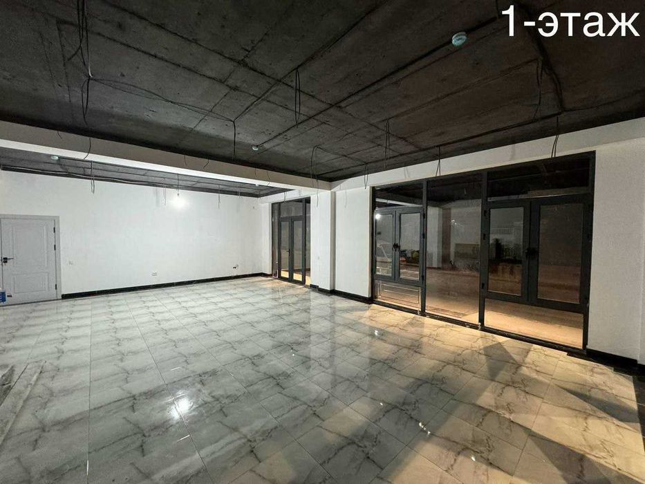 Продаётся 4-этажное здание 393м2  Яшнабад 1 Линия Школа 230