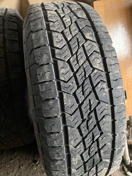 Продам резину всясезонка с дисками
