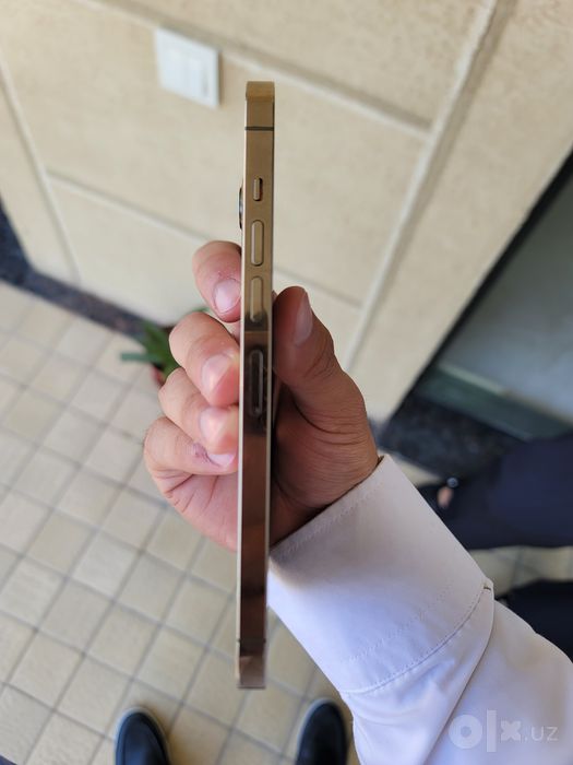 Iphone 13pro max gold