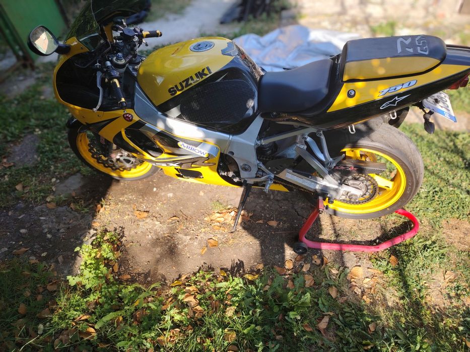 Suzuki gsxr k2 750