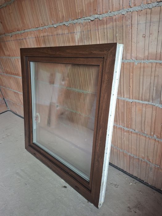 Vând geam termopan 112 x108  NOU !!!