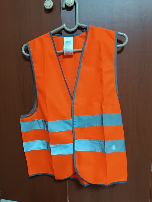 Продам сигнальные жилетки