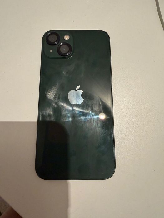 Продам iPhone 13