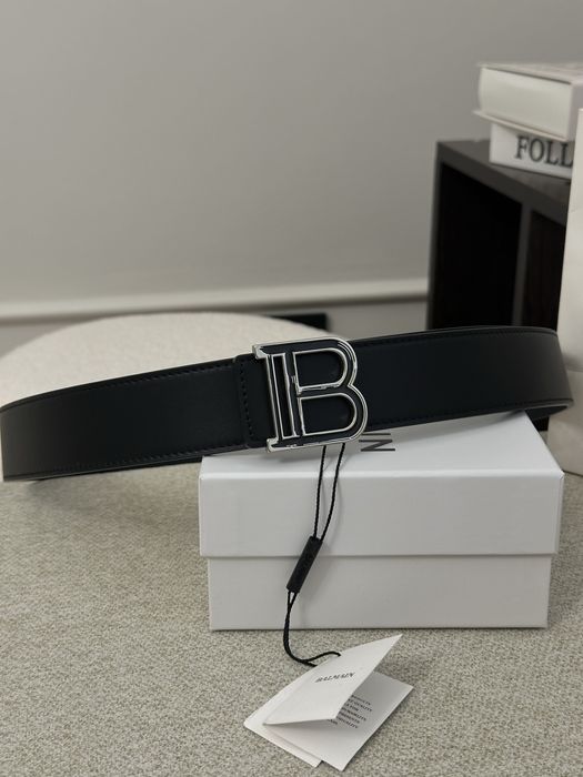 Ремень Balmain новый оригинал!