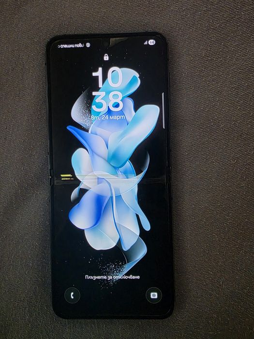 Samsung Galaxy Flip 4 за части