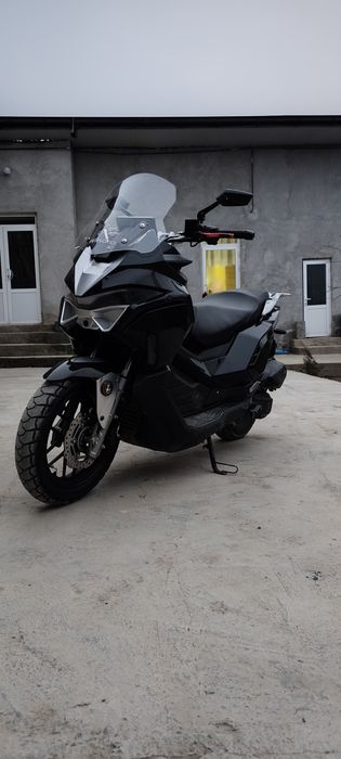 Osaca leopard Tezza maxi scooter