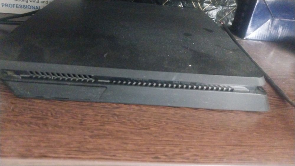 Ps 4 slim 1tb 3 геймпада