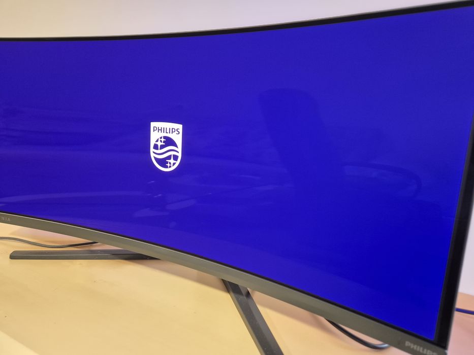 Олед монитор Philips evnia 34 инча QD OLED Ultrawide