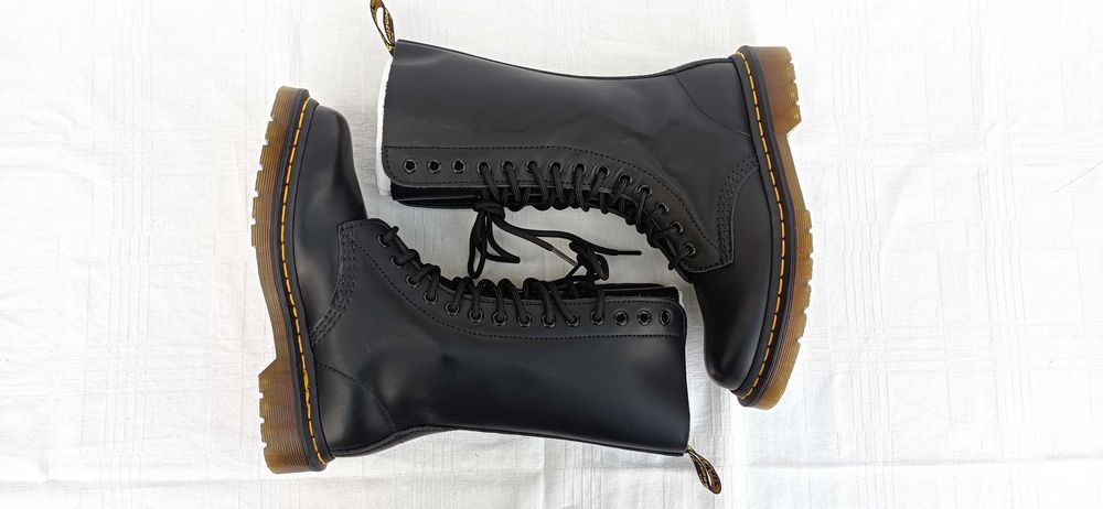 Dr Martens 1914 Black Smooth ghete bocanci piele noi 14 inele 36