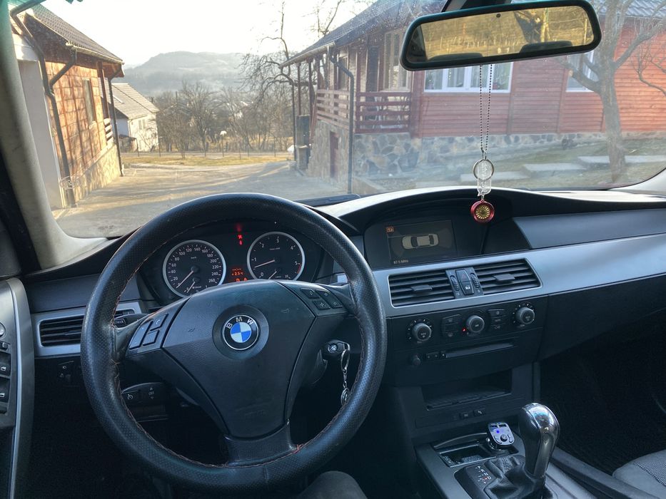 BMW E60 525d pachet M